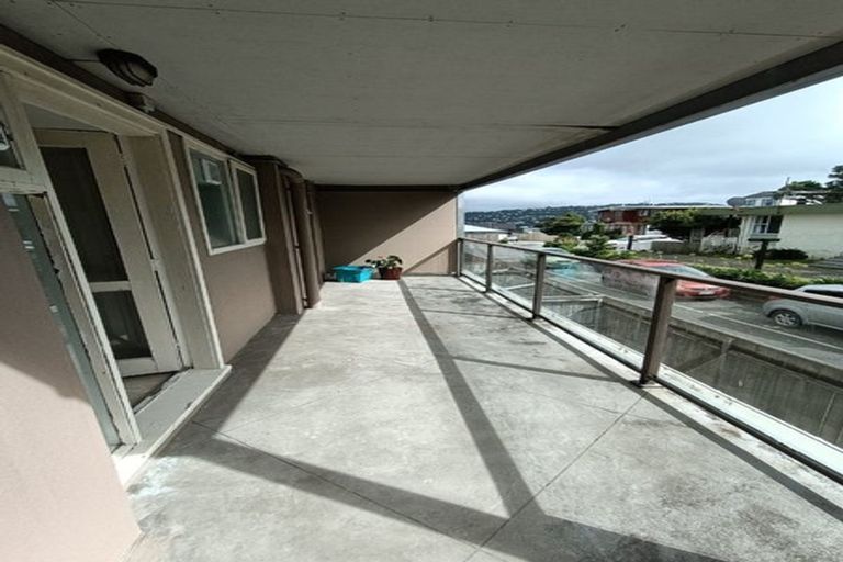 Photo of property in 6/21 Duchess Place, Maupuia, Wellington, 6022