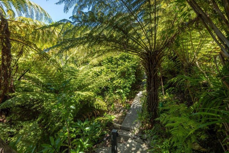 Photo of property in 362a Waikawa Road, Waikawa, Picton, 7220