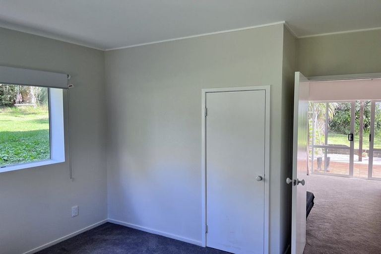 Photo of property in 881 Beach Road, Waiake, Auckland, 0630