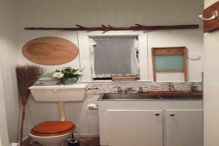 Photo of property in 237 Pahi Road, Pahi, Paparoa, 0571