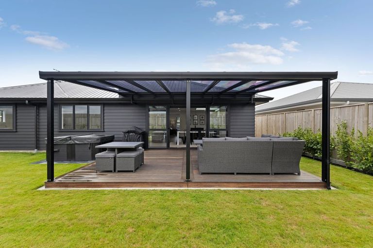 Photo of property in 68 Freedom Drive, Kelvin Grove, Palmerston North, 4414