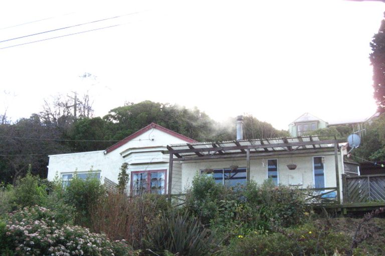 Photo of property in 19 Adderley Terrace, Ravensbourne, Dunedin, 9022