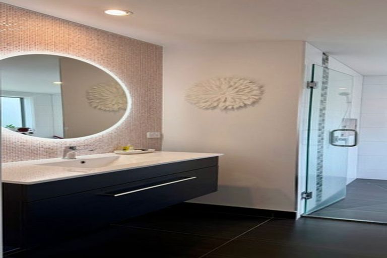 Photo of property in 72 Waikite Road, Welcome Bay, Tauranga, 3112