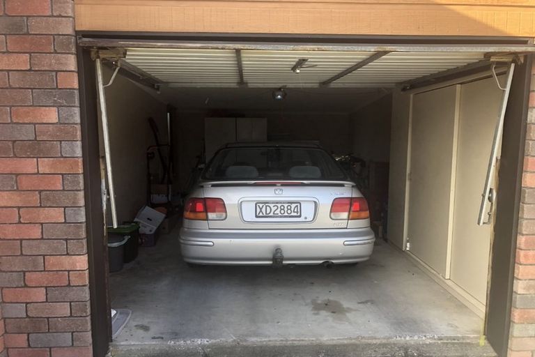 Photo of property in 2/300 Saint Aubyn Street, New Plymouth, 4310