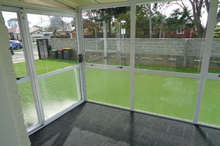 Photo of property in 1/1 Isleworth Road, Bishopdale, Christchurch, 8053