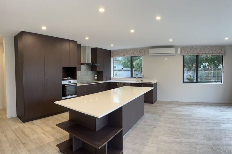 Photo of property in 12 Mangatiti Street, Papakura, 2110