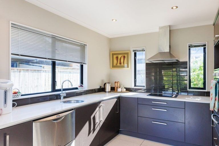 Photo of property in 152 Park Road, West End, Palmerston North, 4410