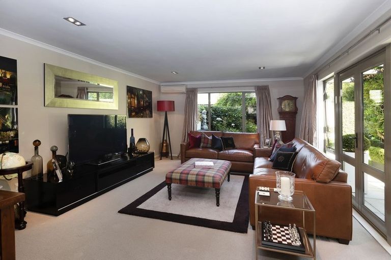 Photo of property in 2/188 Idris Road, Strowan, Christchurch, 8052