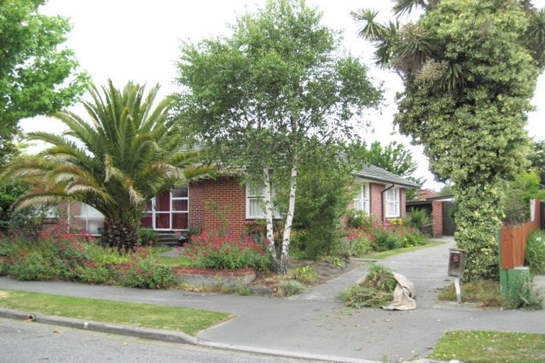 Photo of property in 5 Gainford Street, Avonhead, Christchurch, 8042