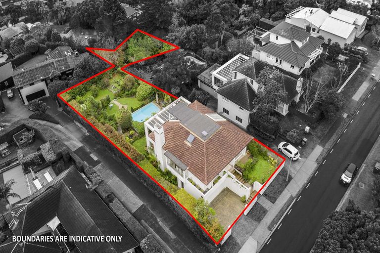 Photo of property in 29 Evelyn Road, Cockle Bay, Auckland, 2014