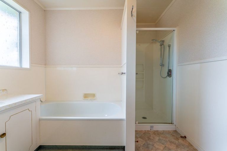 Photo of property in 65 Rhodes Street, Waimate, 7924