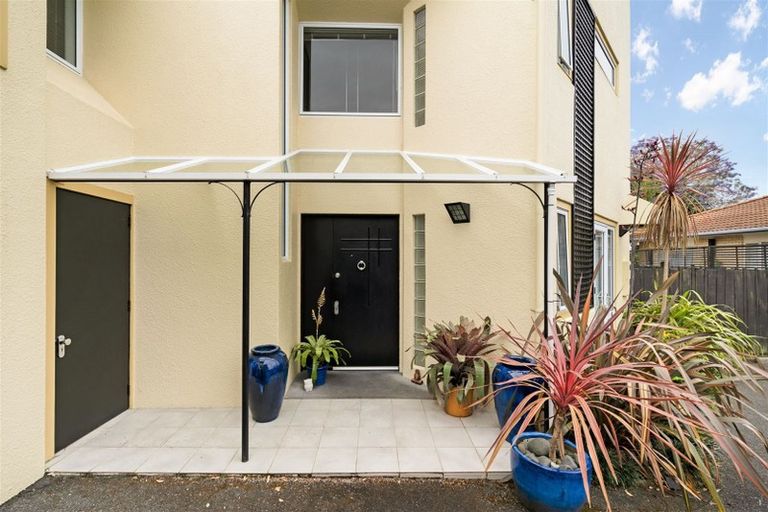Photo of property in 8a Hassard Street, Kensington, Whangarei, 0112