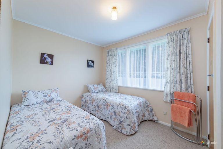 Photo of property in 41 Oxford Crescent, Ebdentown, Upper Hutt, 5018
