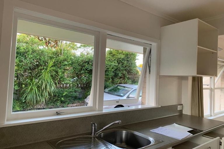 Photo of property in 1/361 East Coast Road, Mairangi Bay, Auckland, 0630