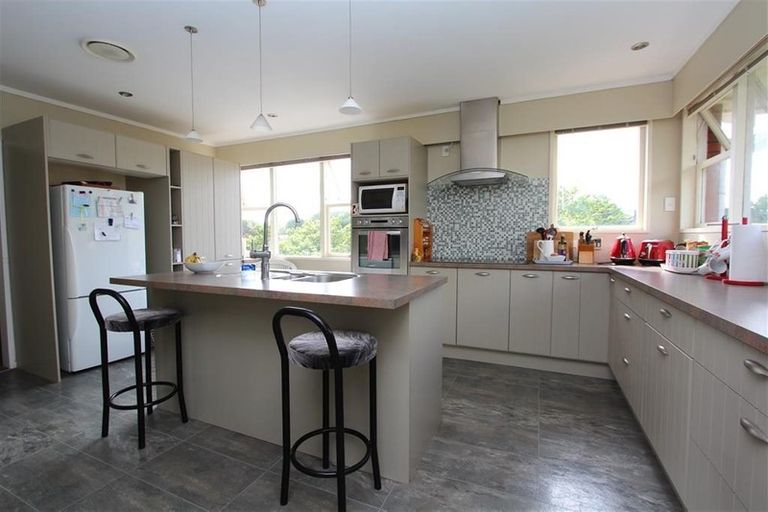 Photo of property in 35 Acacia Crescent, Glenview, Hamilton, 3206