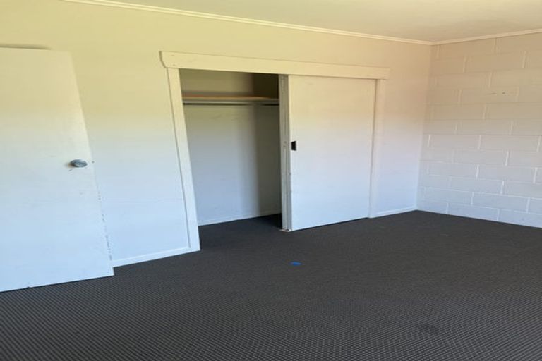 Photo of property in 2/264 Wellington Road, Wainuiomata, Lower Hutt, 5014