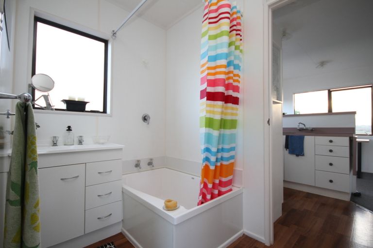 Photo of property in 266b Seaforth Road, Waihi Beach, 3611