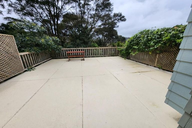 Photo of property in 126 Laingholm Drive, Laingholm, Auckland, 0604