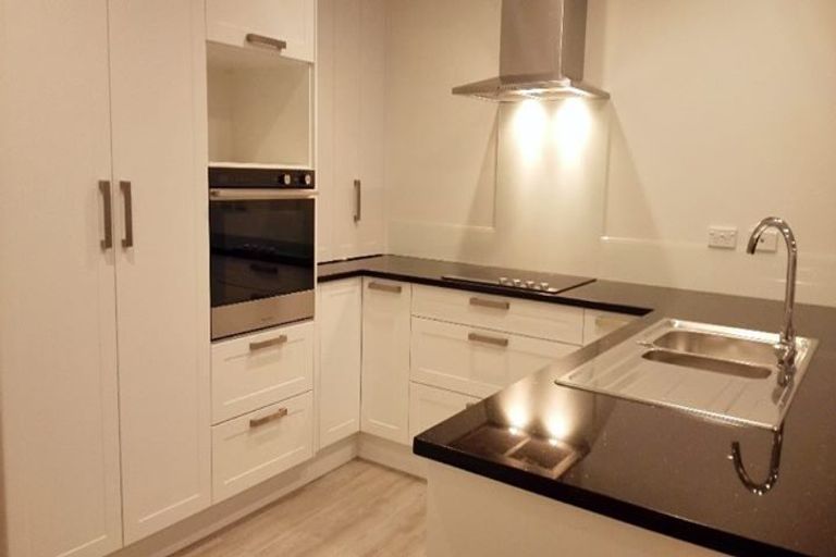 Photo of property in 5b Melia Place, Stanmore Bay, Whangaparaoa, 0932