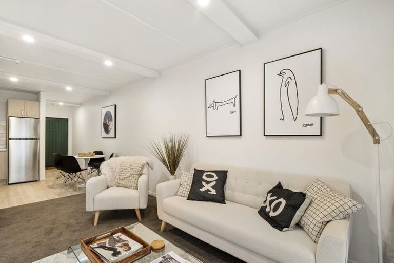 Photo of property in 201/9 East Street, Papakura, 2110