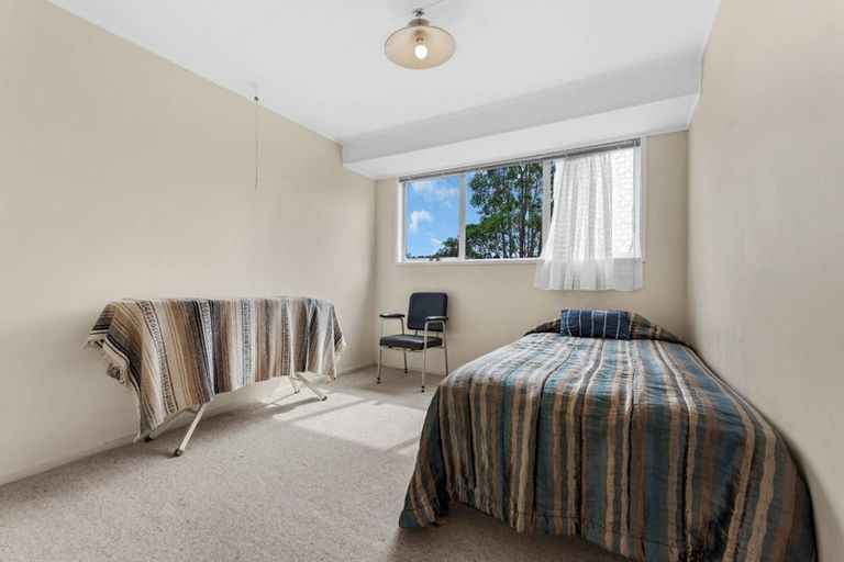 Photo of property in 51 Cedar Heights Avenue, Massey, Auckland, 0614