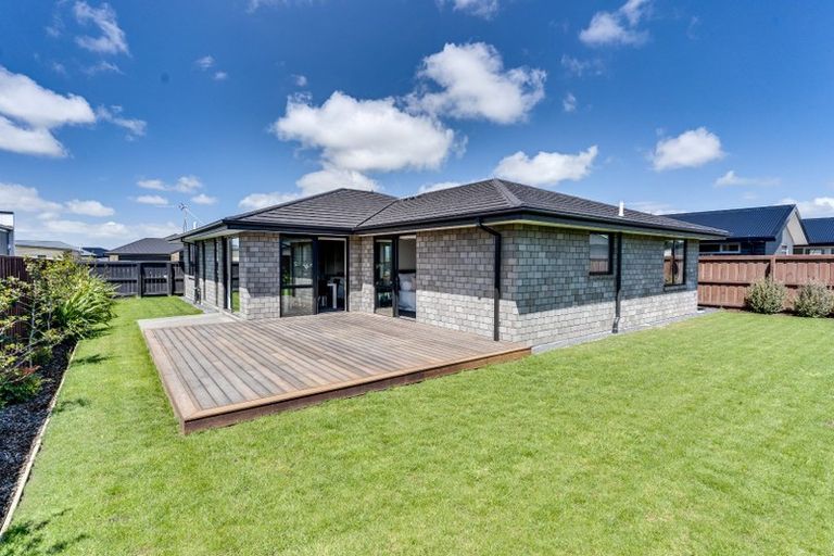 Photo of property in 17 Kate Sheppard Drive, Rolleston, 7615