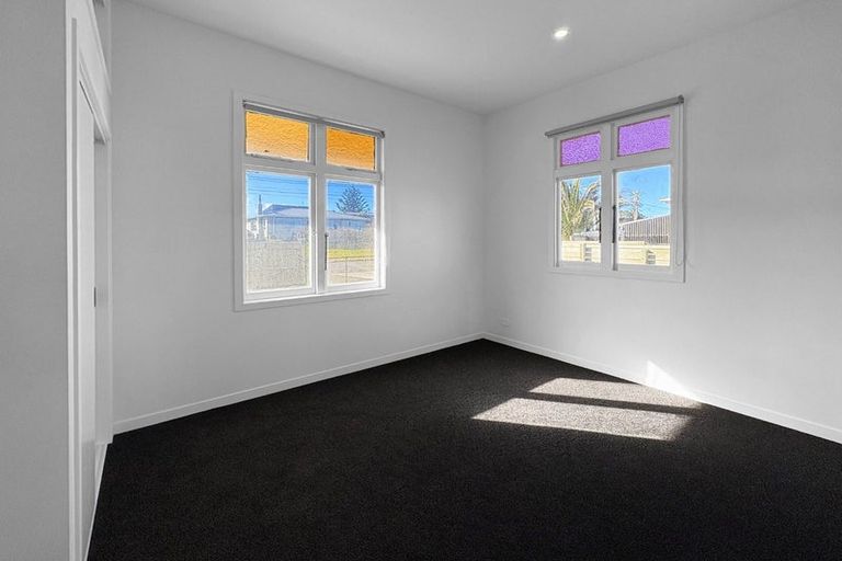 Photo of property in 23 Egmont Street, Castlecliff, Whanganui, 4501