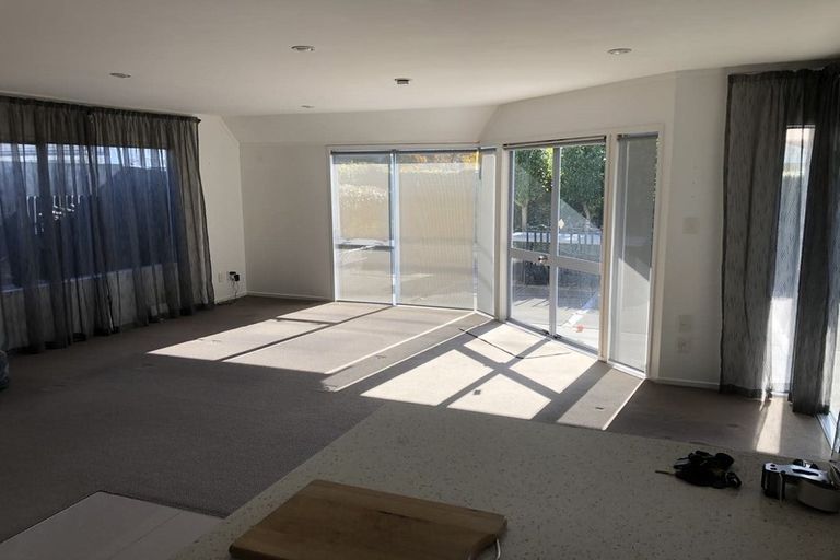 Photo of property in 6a Vincent Road, Northcote Point, Auckland, 0627