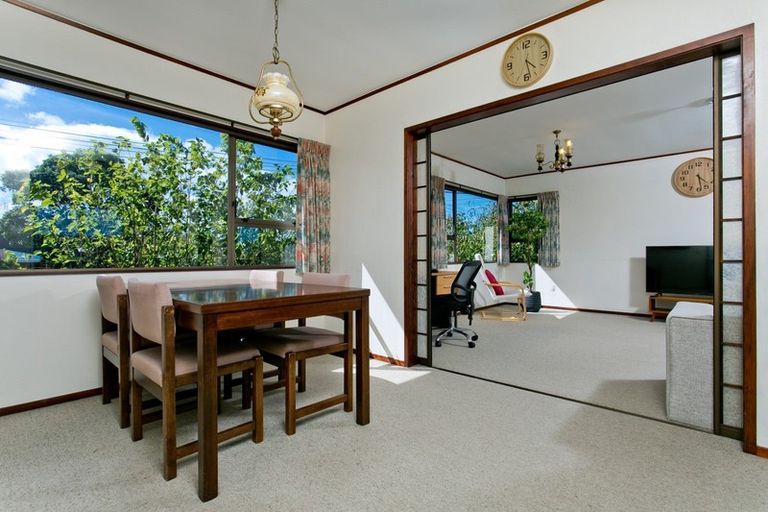 Photo of property in 2/25 Toroa Street, Torbay, Auckland, 0630