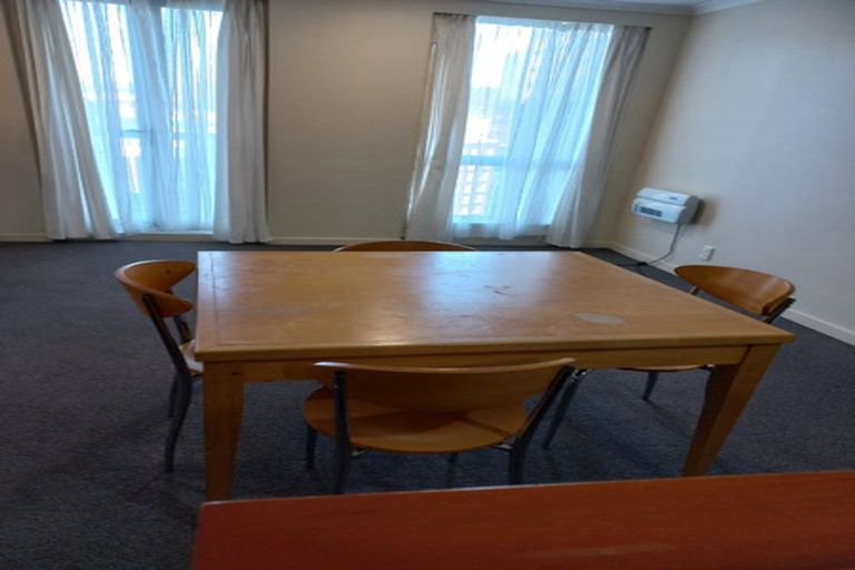 Photo of property in Terrace Heights Apartments, 11c/163 The Terrace, Wellington Central, Wellington, 6011