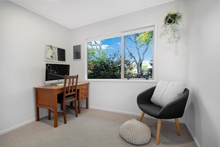 Photo of property in 27 Bethells Road, Waitakere, Auckland, 0816