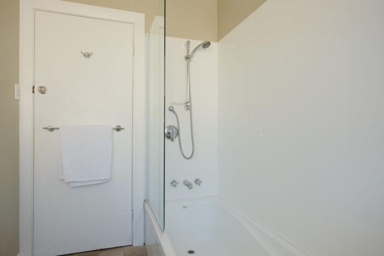 Photo of property in 77 Oakwood Avenue, Maryhill, Dunedin, 9011