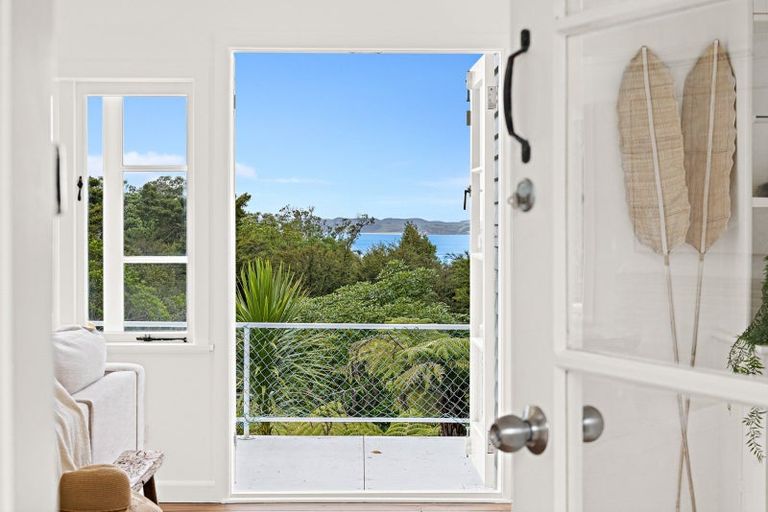 Photo of property in 25 Matheson Bay Road, Leigh, 0985