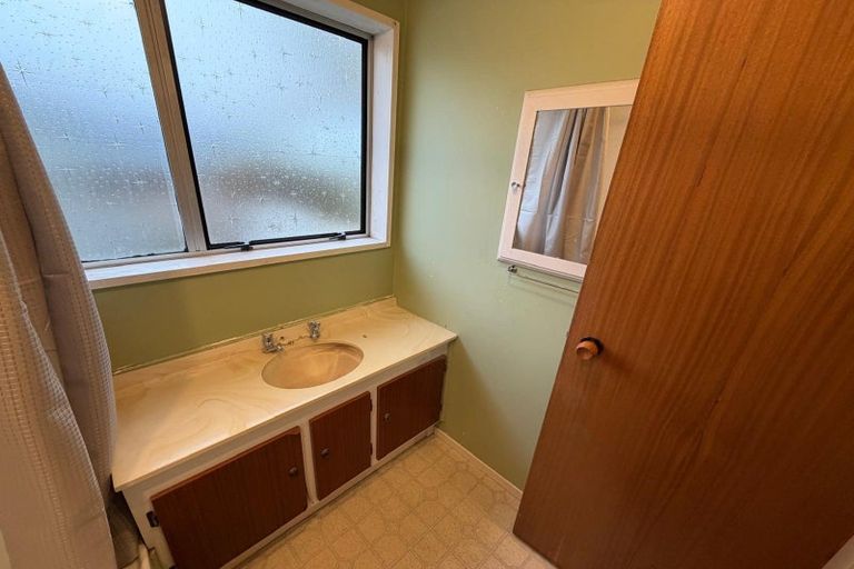 Photo of property in 1/70 Palmers Road, New Brighton, Christchurch, 8083