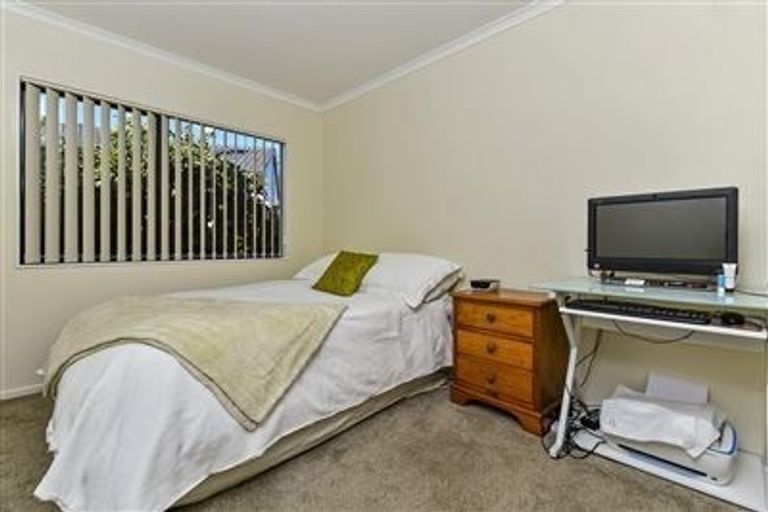 Photo of property in 5 Starlight Cove, Hobsonville, Auckland, 0618