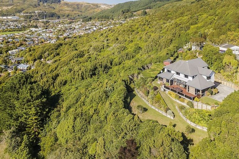 Photo of property in 40 Peterhouse Street, Tawa, Wellington, 5028