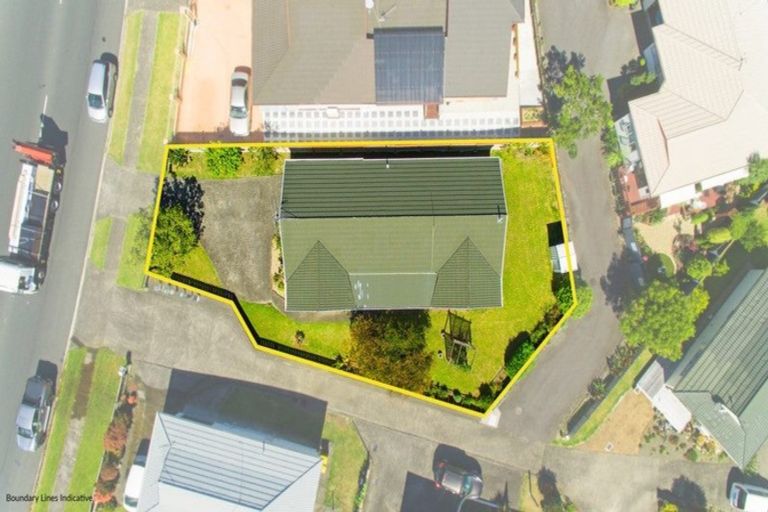 Photo of property in 12 Central Park Drive, Te Atatu South, Auckland, 0610