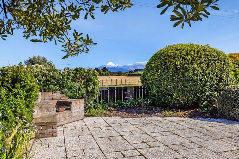 Photo of property in 54 Ketemarae Road, Normanby, Hawera, 4614