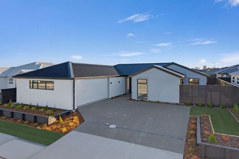 Photo of property in 55 Homestead Drive, Rangiora, 7400