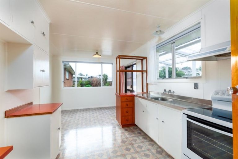 Photo of property in 19 Regent Place, Blagdon, New Plymouth, 4310