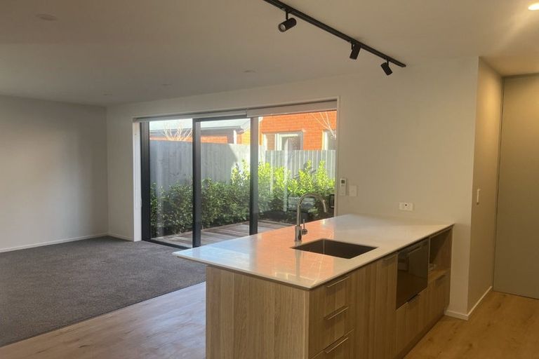 Photo of property in 2/58 Derby Street, St Albans, Christchurch, 8014