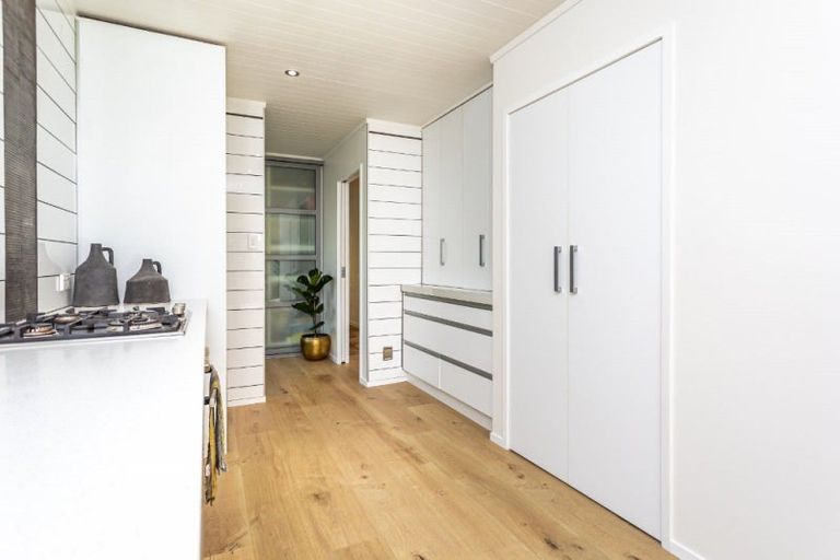 Photo of property in 113 Moana Anu Anu Avenue, Whangamata, 3620