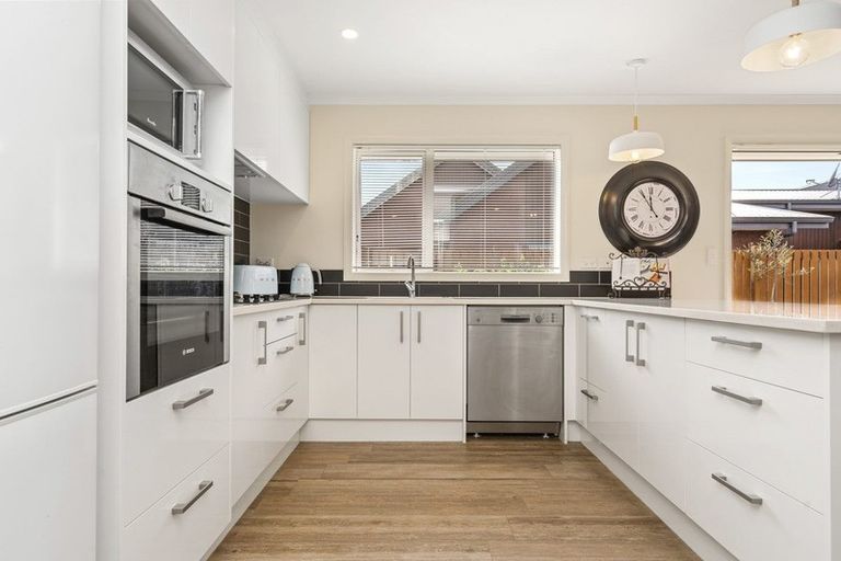 Photo of property in 9 Clifford Close, Leamington, Cambridge, 3432