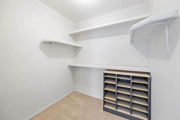 Photo of property in 19 Reybert Place, Massey, Auckland, 0614