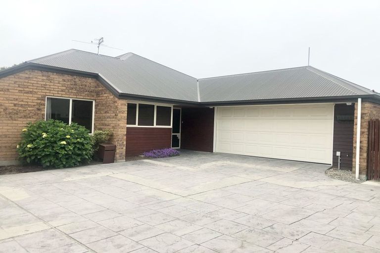 Photo of property in 47 Blue Gum Place, New Brighton, Christchurch, 8083