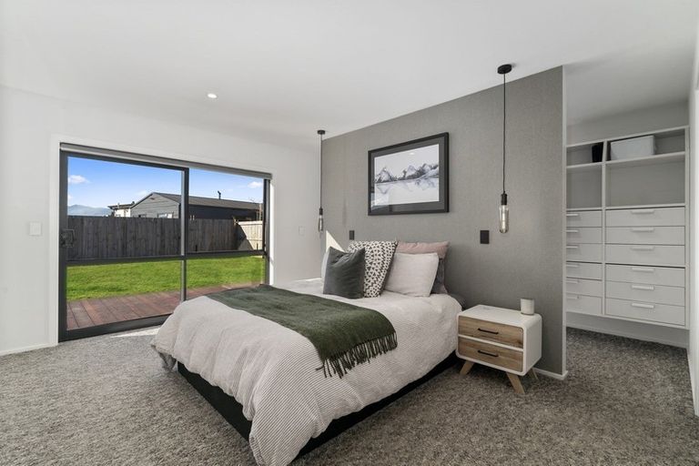 Photo of property in 12 Kingfisher Crescent, Albert Town, Wanaka, 9305