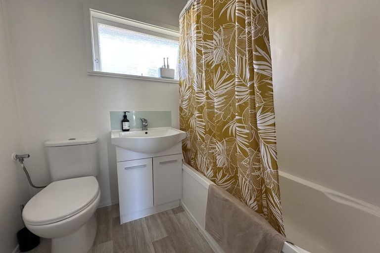 Photo of property in 1/78 Glamorgan Drive, Torbay, Auckland, 0630