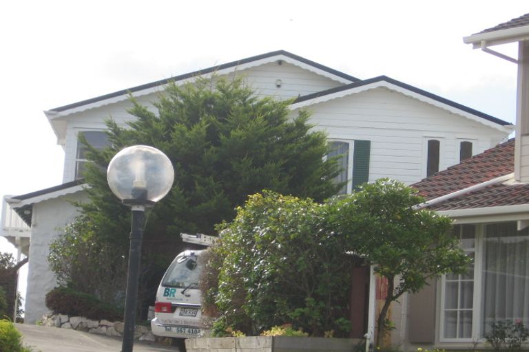 Photo of property in 13 Westview Grove, Miramar, Wellington, 6022