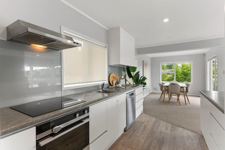 Photo of property in 34 Mcdowell Crescent, Hillcrest, Auckland, 0627