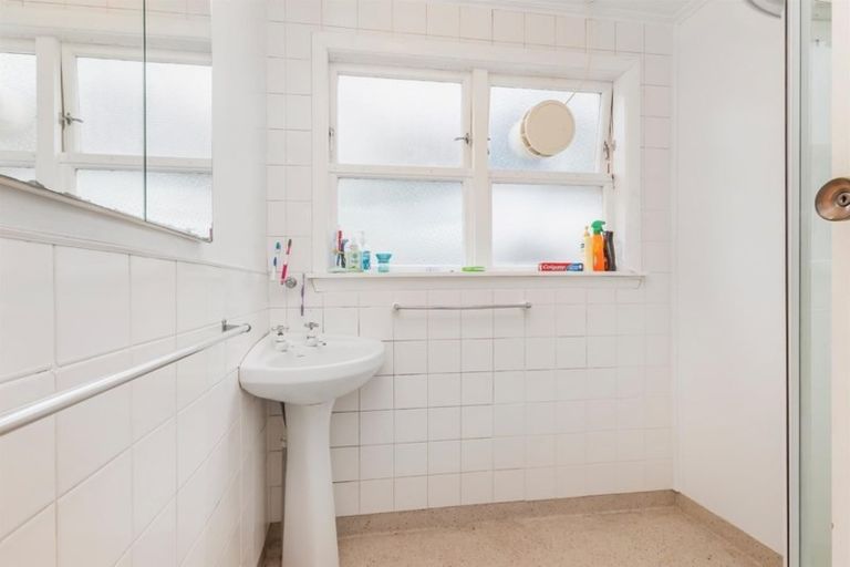 Photo of property in 18a Barton Terrace, Thorndon, Wellington, 6011